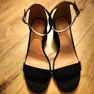 A New Day 2" Black Suade Heels Size 6.5